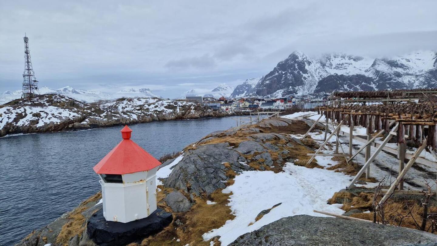 Leilighet I Banhammaren Med Balkong Henningsvær Exterior foto
